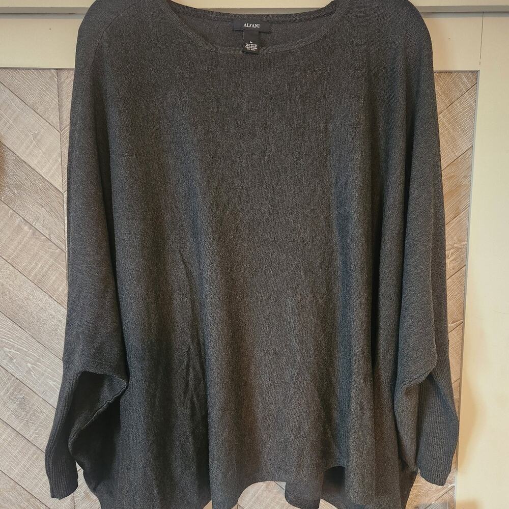 Alfani size Medium bat wing Sweater with buttons brand‎ new with tags